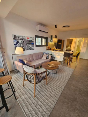 Hayarkon Superior Suite TLV Beach